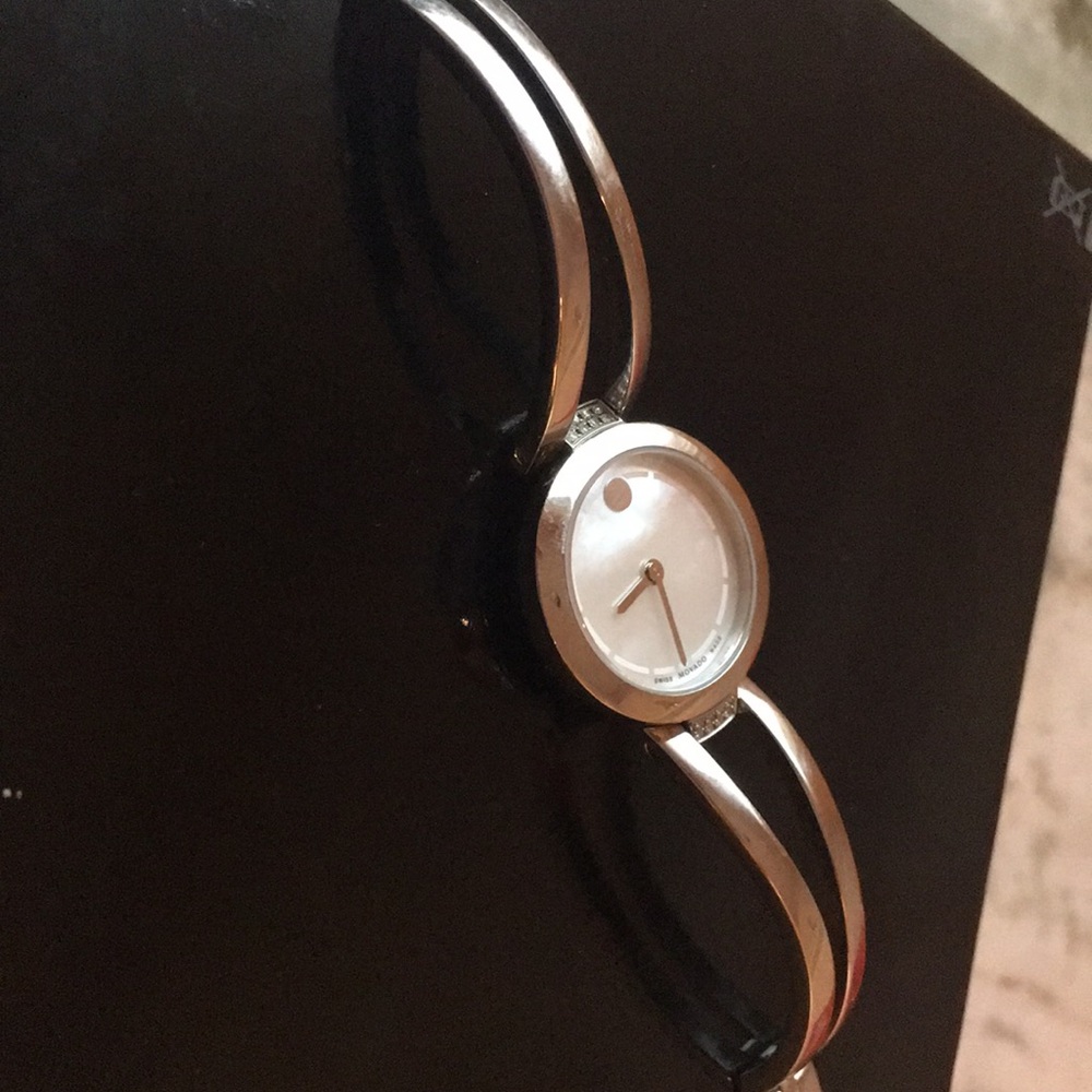 Movado Mother of Pearl Dial/Silver Band Ladies - Picture 8 of 16